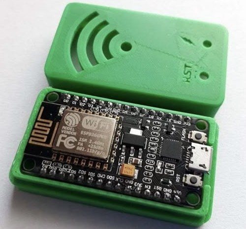 Kontroler NodeMCU dalam casing